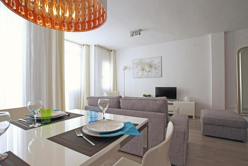 Warm Sands Apartment By Hello Homes Сиджес Экстерьер фото